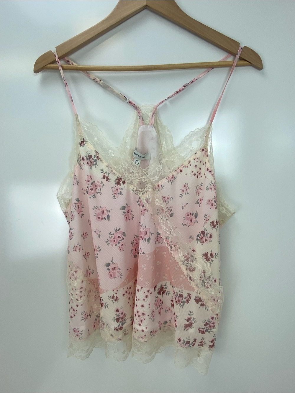 Francesca's Pink Floral Lace-Trim Cami